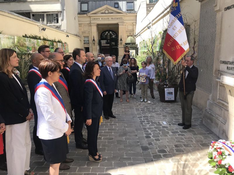ceremonie 11 juillet monument aux morts.jpg